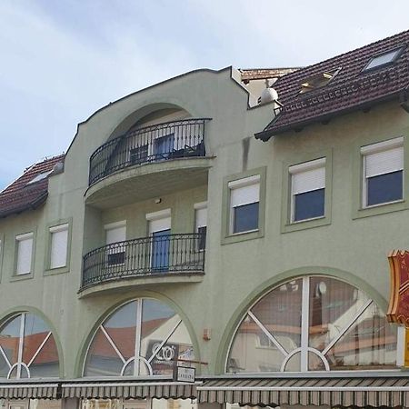 Apartman Andrea Vinkovci Zewnętrze zdjęcie